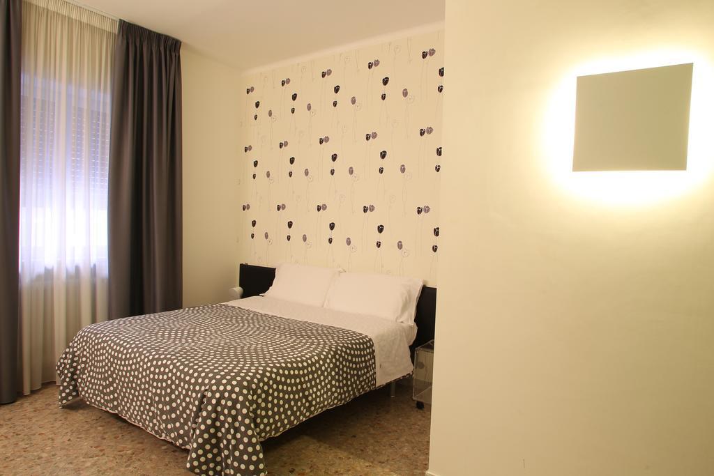 Viasparano B&B บารี ห้อง รูปภาพ